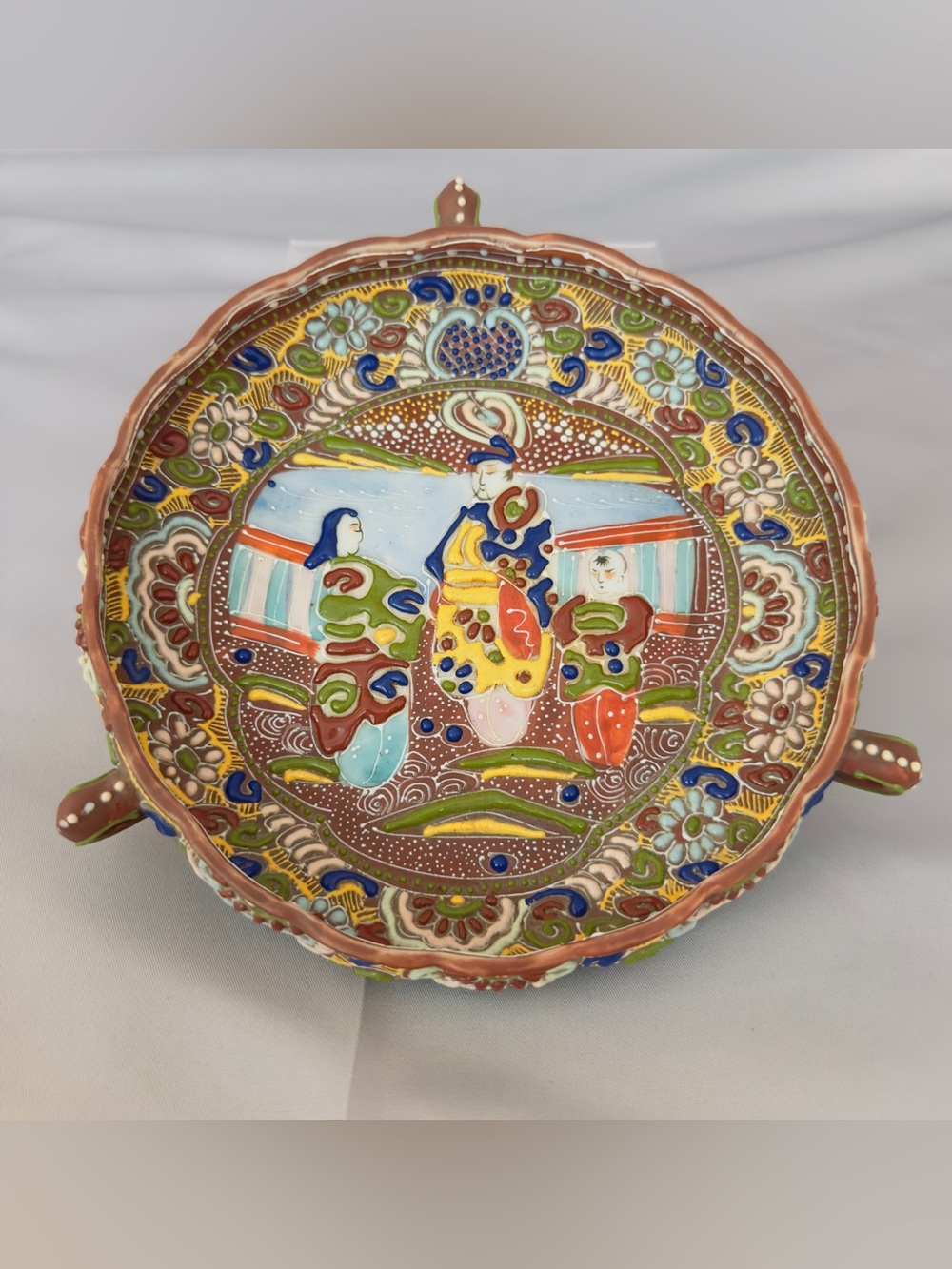 Hand-Painted Multicolor Japanese Satsuma Moriage 3 Handled Dish Textured Details